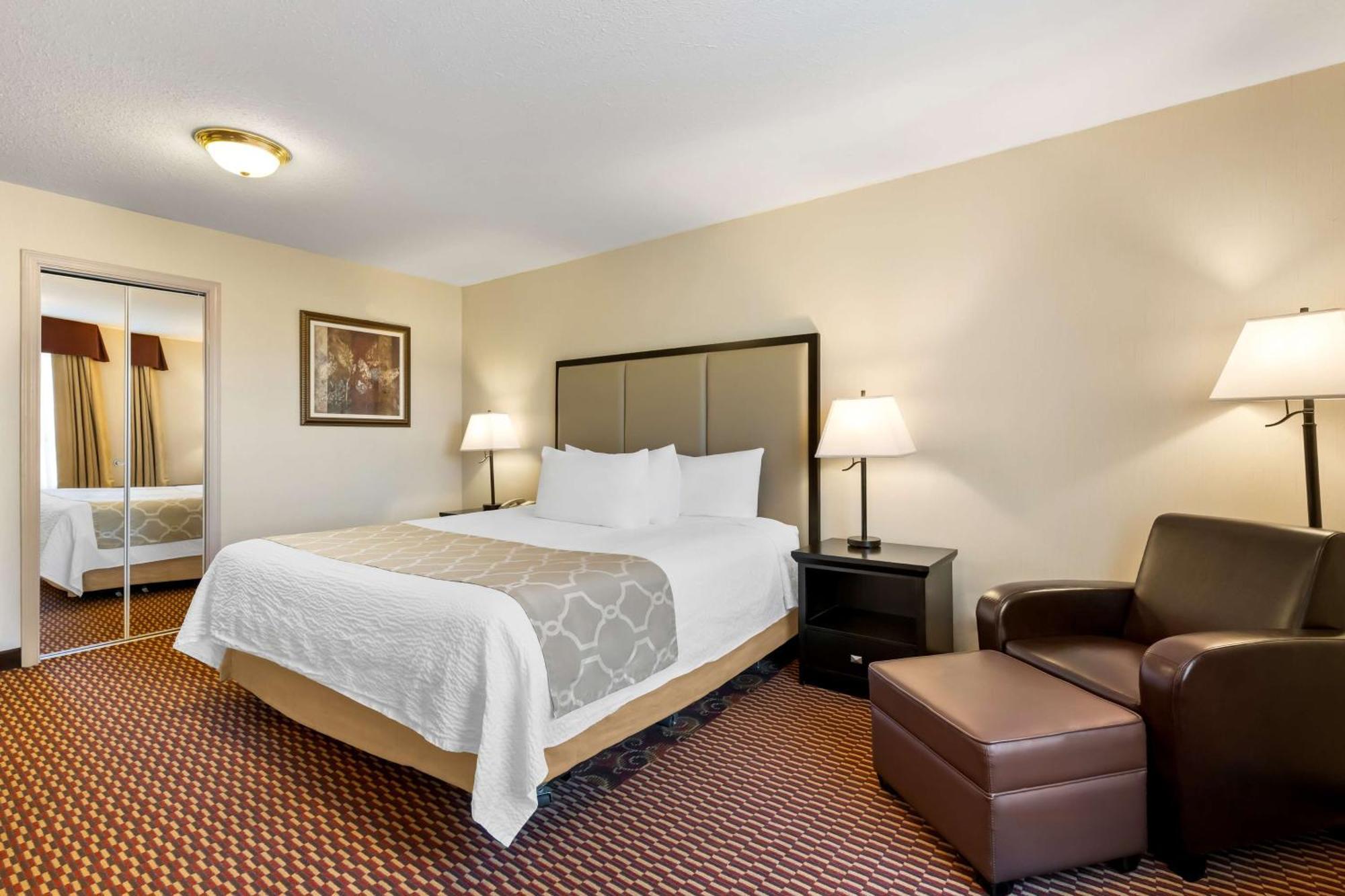 Best Western Of Olds Exterior foto