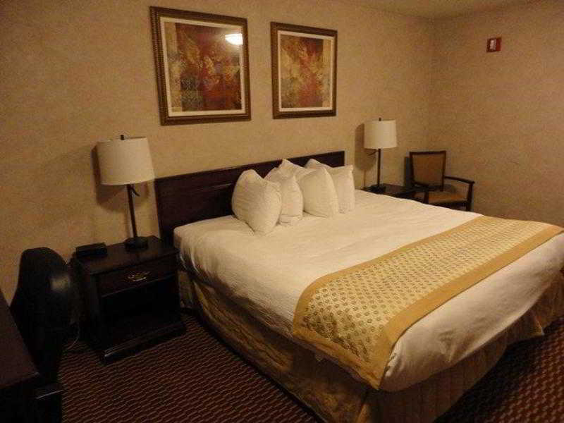 Best Western Of Olds Exterior foto